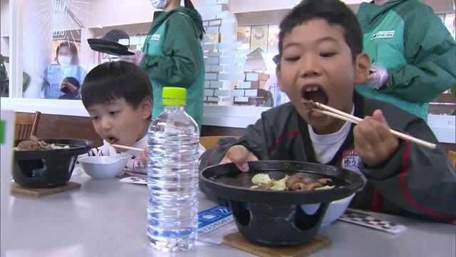 １０分でどれだけ食べられる？　蒜山名物“ジンギスカン” 大食い大会に小学生が参加【岡山・真庭市】