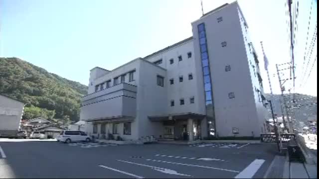 【速報】弟を助けようと１３歳の兄が川に流される　警察と消防が発見　心肺停止もよう【岡山・新見市】