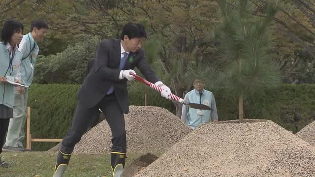 全国植樹祭で天皇皇后両陛下がお手植えされた苗木の植え替え作業　記念モニュメント設置へ【岡山・岡山市】